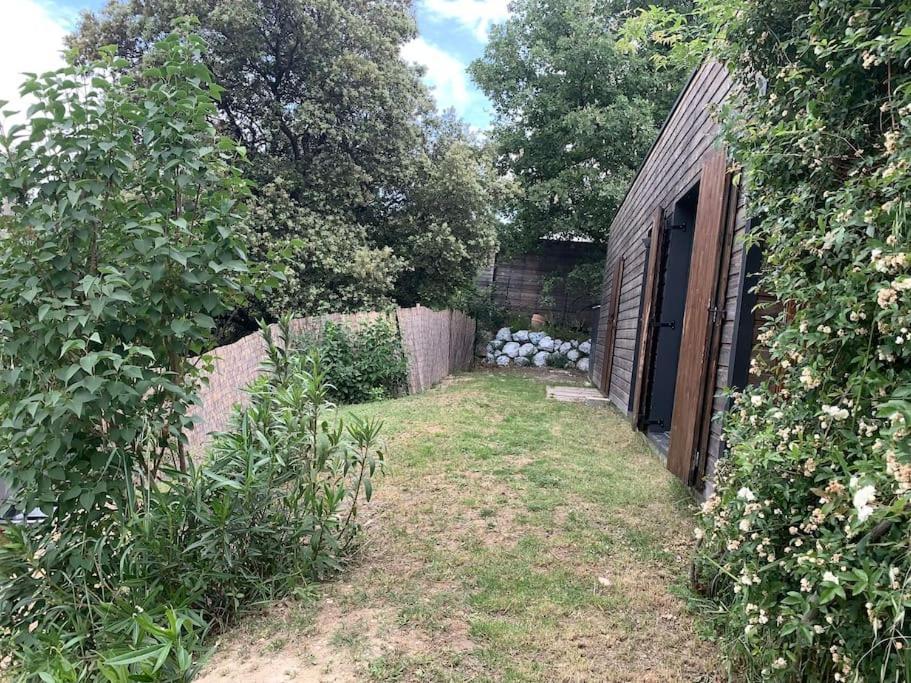 Maison En Bois A Entrechaux Esterno foto